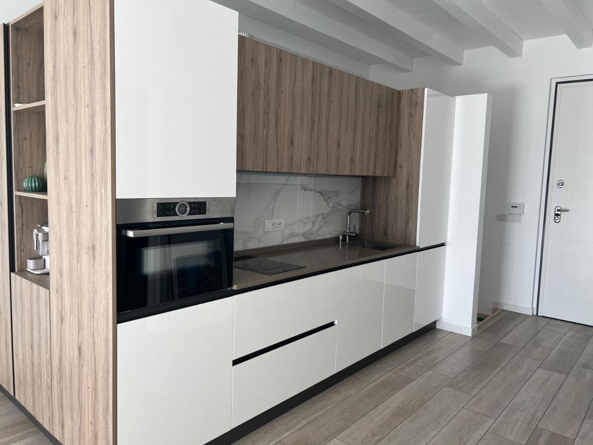 Paganini Suites And Apartments Sirmione Ngoại thất bức ảnh