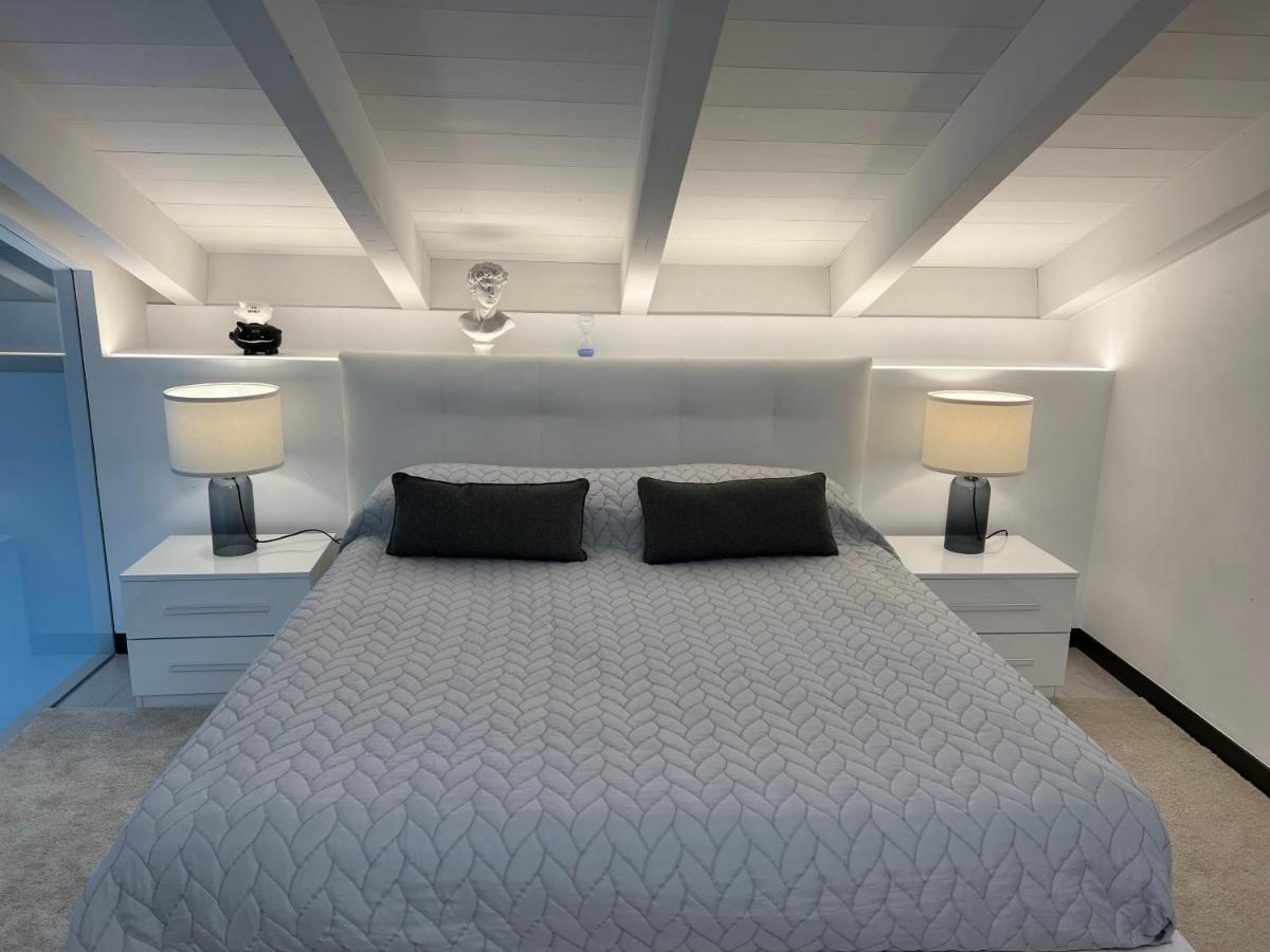 Paganini Suites And Apartments Sirmione Ngoại thất bức ảnh