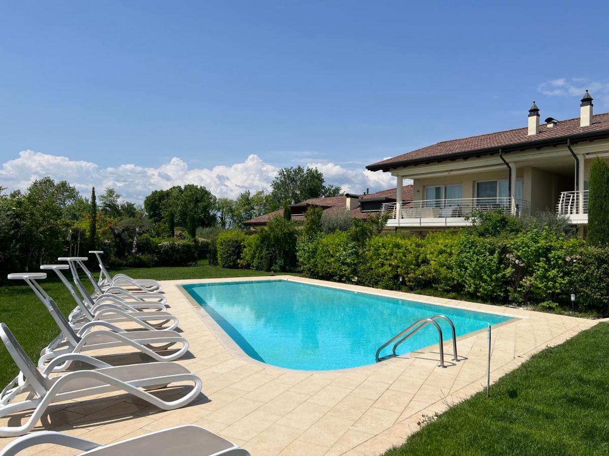 Paganini Suites And Apartments Sirmione Ngoại thất bức ảnh
